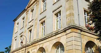 Hôtel de Ville de Montigny-le-Roi Hôtel de Ville de Montigny-le-Roi