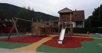 Aire de jeux - Tilleuls Aire de jeux - Tilleuls