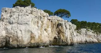 Calanque Marseille.jpg Calanque Marseille.jpg