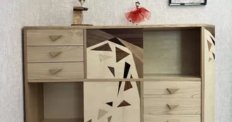 Meuble de rangement avec marqueterie - Songes d'ébène Meuble de rangement avec marqueterie - Songes d'ébène