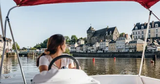 Balade_en_bateau_electrique_sur_la_Mayenne