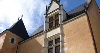 MAISON CANONIALE DU XVème siècle MAISON CANONIALE DU XVème siècle
