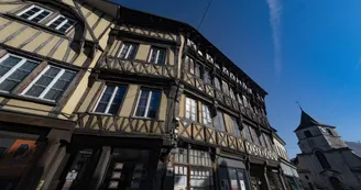 2021-10_Chateau de Gaillon et centre-bourg @JF Lange (3) 2021-10_Chateau de Gaillon et centre-bourg @JF Lange (3)