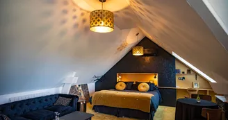 Chambre indépandante climatisée avec baignoire