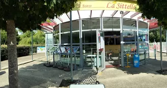 bar